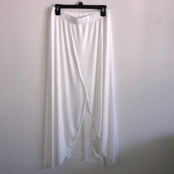 🐇Last Size&Pair🐇 Vacation Palazzo white pants! - Picture 3 of 4